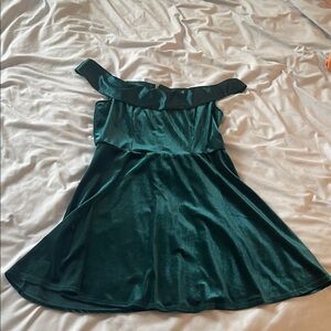 Elegant Off-Shoulder Green Dress